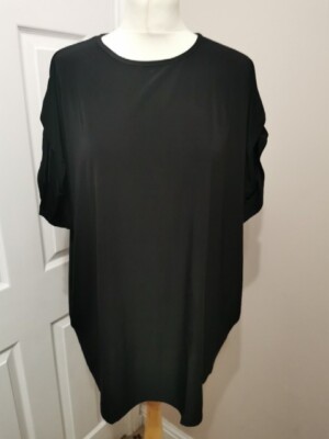 Maison de Nimes Short Sleeve Dip Hem Tunic Blouse with Pockets in Black Size L-image
