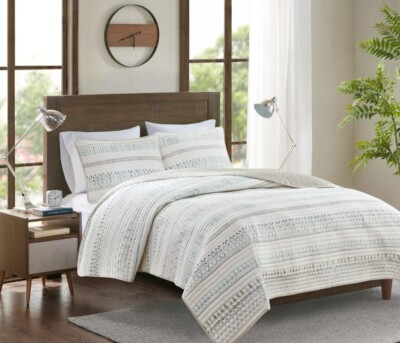 Madison Park 3 Pc Printed Soft Microfiber Seersucker Quilt Set King Cal King-image