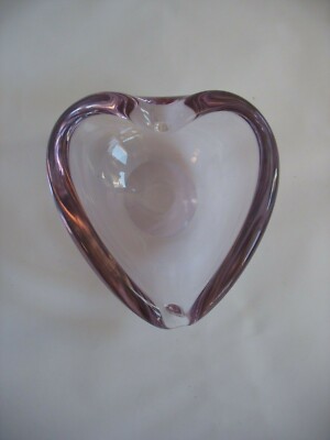 Art Studio glass handblown Purple HEART shaped dish ashtray MCM Jewelry trinket-image