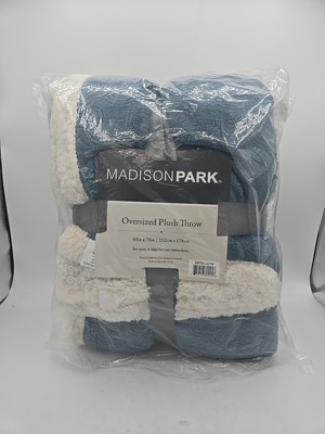 Madison Park Elma Oversized Textured Plush Throw 60x70 Blue/White Brand New.-image