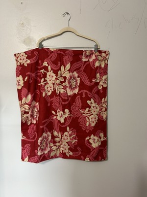 Pottery Barn 100% Organic cotton Red With Beige Flowers Standard Pillow Sham-image