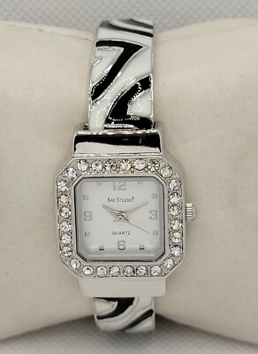 Ladies Stylish Bay Studio Square Paved Bezel Silver Tone Cuff Bracelet Watch I3-image