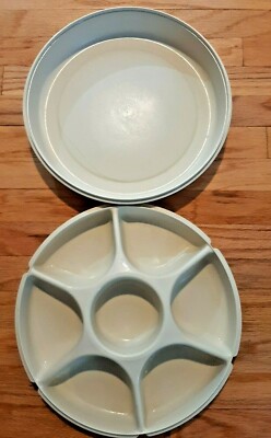 LARGE TUPPERWARE ALMOND 1665 VEGGIE FRUIT SNACKS DIP CHIP SERVER + LID 2-PIECE -image