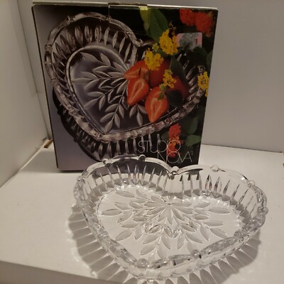 STUDIO NOVA GORGEOUS CUT LEAF HEART SHAPED CRYSTAL BOWL 9
