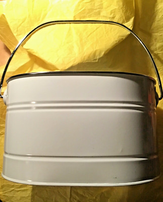 Pottery Barn 6 Pack Drink Caddy with Opener White Gloss Metal-image