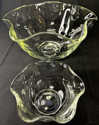 CHIP AND DIP SET RUFFLED EDGES LARGE GLASS Perfect for Entertaining Vintage-image