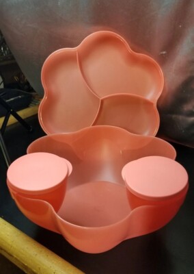 Tupperware Chip 'N Dip Serving Center Bowl Set in Coral / Orange EUC-image