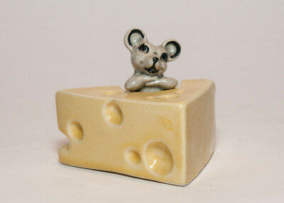 Ceramic Arts Studio Mouse & Cheese Salt & Pepper Shakers-image