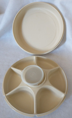 Vintage 4 Pc Tupperware Divided Veggie Relish Fruit Serving Tray Dip Bowl Lids-image