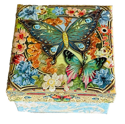 Vintage Punch Studio VERBENA SOAP in BUTTERFLY BOX  -  3