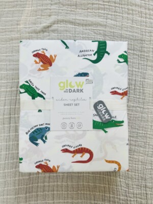 Pottery barn Kids Aiden Reptiles sheet set Glow in the Dark  Twin Red Green-image