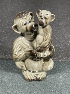 Vintage Monkey and Baby Ceramic Arts Studio Madison Wis. Salt & Pepper Shakers-image