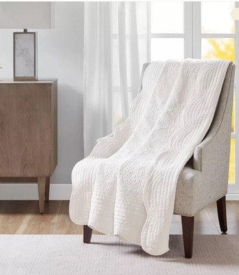 Madison Park Tuscany Oversized Quilted Throw with Scalloped Edges 60x72-image