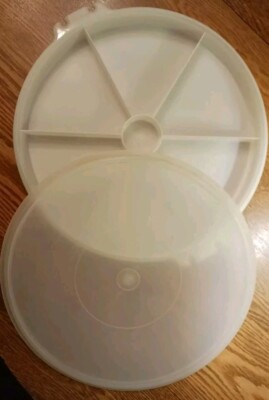 Vintage Tupperware Divided Condiment/Dip Tray #224-9. 12