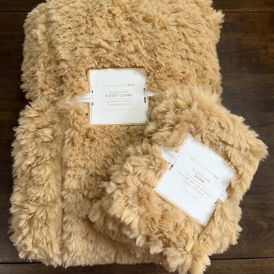 POTTERY BARN TEEN CLOUD FUR FULL/QUEEN DUVET COVER & 1 STANDARD SHAM SET ~ LATTE-image