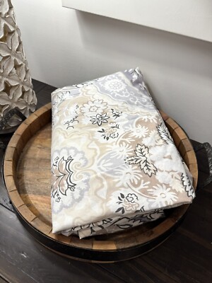 Pottery Barn Celeste Damask Organic Percale King Duvet Cover (FLAWS Spots READ)-image