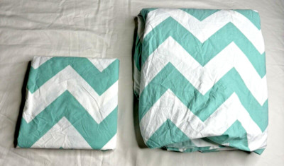 Pottery Barn Teen Chevron Twin Duvet Cover  w/ Pillow Sham Zig-Zag Green White-image