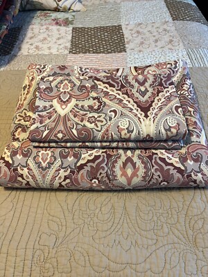 Pottery Barn Lavender Paisley Duvet and Shams - EUC-image
