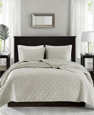 Madison Park Harper Velvet 3-Pc King/Cal King Quilted Coverlet T4102325-image