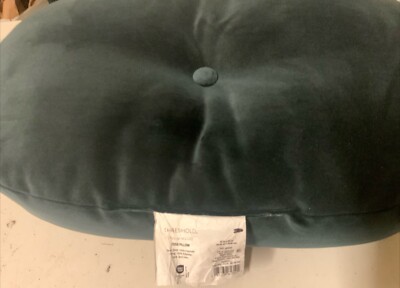 🕋 Threshold designed W/Studio McGee Velvet Oval Shaped 12”x22