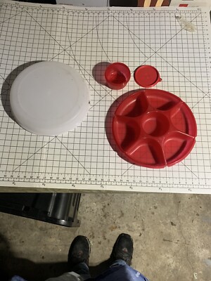 Tupperware Divided Server, 2-Piece Veggie, Chip, Dip Serving Center, Red W/ Lids-image
