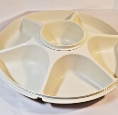Tupperware Divided Serving Veggie Tray Dip Container Almond 1665-3 Lid Storage-image