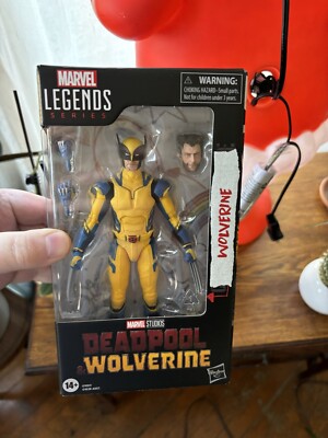 Marvel Legends Deadpool and Wolverine Hugh Jackman Yellow Suit Wolverine In Hand-image