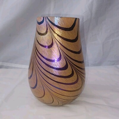 Beautiful Studio Art Glass Iridescent Vase 7
