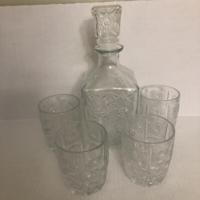 Studio Crystal by Godinger 5 pc Wisky set . Decanter and 4 old Fashioned Glasses-image