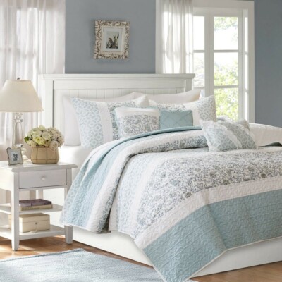 Coverlet Reversible Bedding 6-Piece Quilted Floral Sets -image