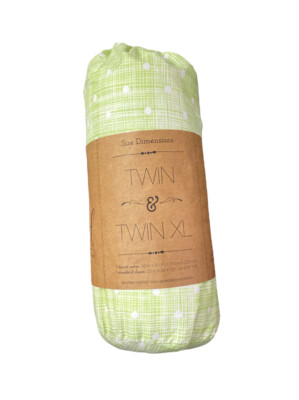 ienjoy Duvet Cover 2 Piece Green Polka Dot Twin/Twin XL Green  NEW-image