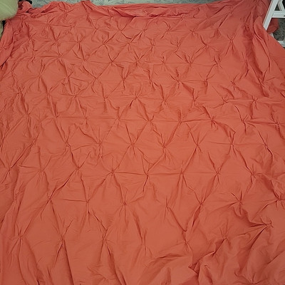 4pc Set West Elm By Pottery Barn Pintuck Ruched KING Duvet / Euro Shams Orange-image