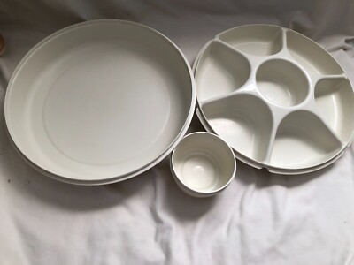 Vintage Tupperware Divided Veggie Chip Fruit Serving Party Tray W/Dip Bowl-image