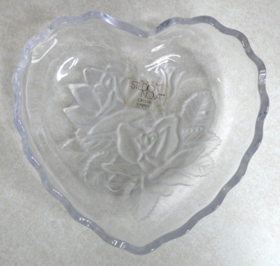 Studio Nova Crystal Heart Shaped Candy Dish Etched Glass Frosted Roses & Leaves-image