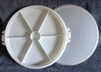 Tupperware Divided Vegetable Round Tray/Server With Lid 12