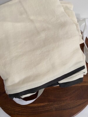 Pottery Barn 100% Belgian Linen Duvet with contrasting Flange F/Queen-image