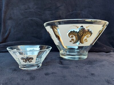 ANCHOR HOCKING FLEUR DE LIS -LARGE SERVING GLASS  CHIP  & DIP  BOWL-image