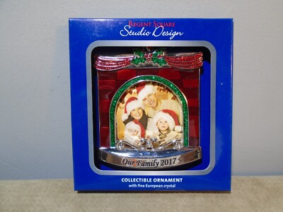 REGENT SQUARE STUDIO DESIGN OUR FAMILY PHOTO FRAME ORNAMENT NIB (CB2067)-image