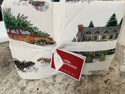 Pottery Barn National Lampoon’s Christmas Vacation STANDARD Comforter Shams (2) -image