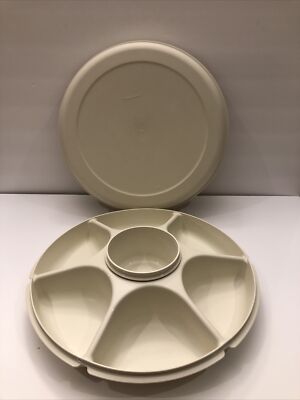 Vintage TUPPERWARE 1666-1 Divided Veggie Fruit and Dip Tray Beige-image