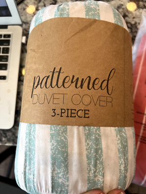 iEnjoy Home Patterned 3 Piece Duvet Cover Set King/Cal King Light Blue Stripe-image