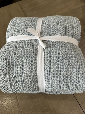 Pottery Barn Honeycomb cotton King Duvet Cover 108x92