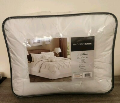 Madison Park QUEEN  7 Piece Tufted Comforter Set In White Finish. Free Shipping.-image