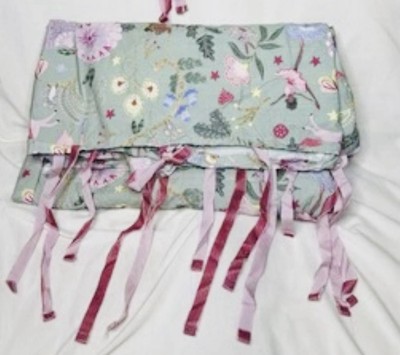 pottery barn Storybook Friends Queen Duvet Cover In EXCELLENT CONDITION!!-image