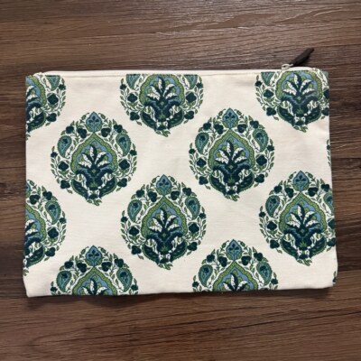 Pottery Barn Pouch Bag White Green Floral Print-image
