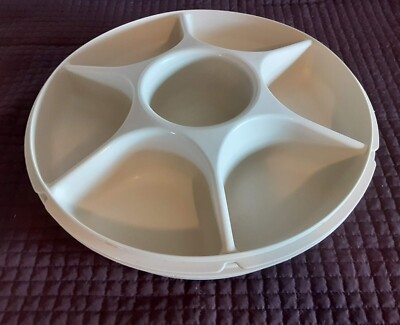 Tupperware Vintage Divided Veggie/ Fruit Dip Serving Tray With Lid Large 14