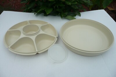 4 Pc Set Tupperware Vintage (Divided) Veggie PARTY TRAY Dip Bowl #1665 1666 1667-image
