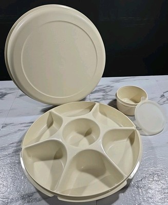 Vintage 3 Piece Set Tupperware Veggie Tray with Dip Bowl and Cover #1665-3-image