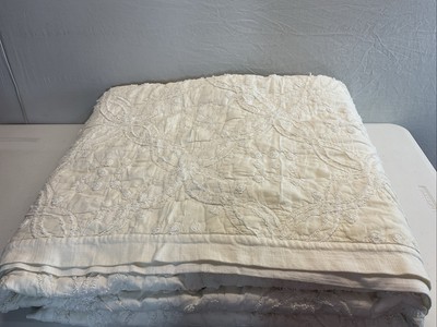 Pottery Barn Candlewick King Quilt Blanket Chenille Ivory Textured heavyweight-image