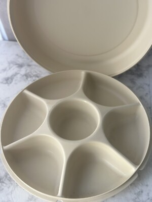 Tupperware Large Divided Serving Tray Veggies Chips and Dip Container Vintage-image